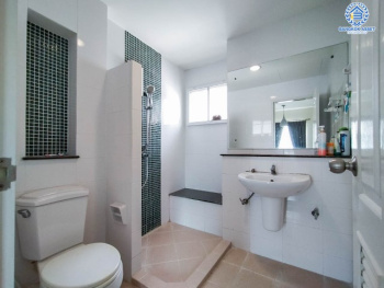 *****บ้านเดี่ยวมือสองย่านนนทบุรีฯ ม.เพอร์เฟคเพลส รัตนาธิเบศร์ หลังมุมจากแบนด์ Property Perfect เนื้อที่กว้างขวางมากถึง 64.10 ตร.ว.  ฟังก์ชัน 3 ห้องนอน 3 ห้องน้ำ ที่จอดรถ 2 คัน ฟรี! เครื่องปรับอากาศ 3 เครื่องพร้อมเข้าอยู่! บนทำเลใกล้รถไฟฟ้าสายสีม่วง "สถานีไทรม้า" และจุดขึ้นทางด่วน "งามวงศ์วาน"